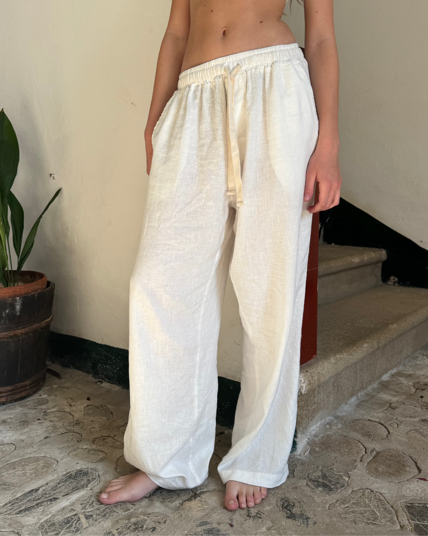 mediterranea linen white
